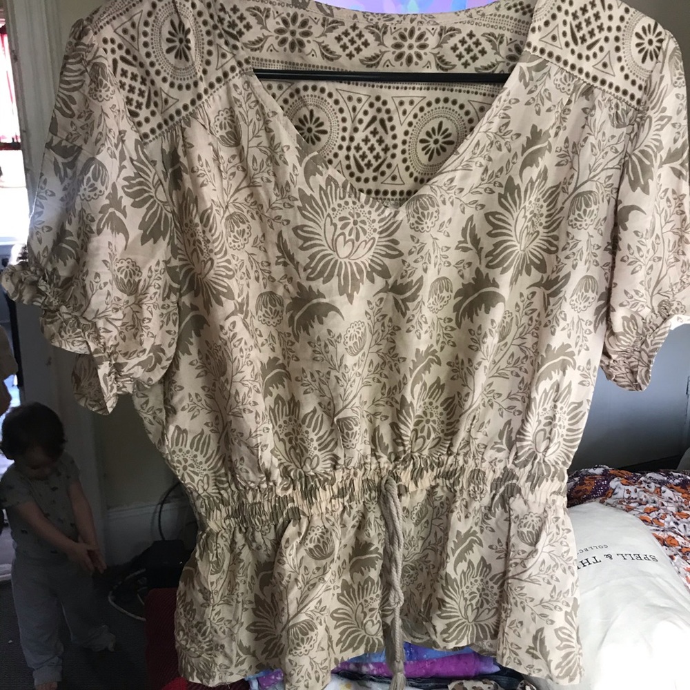 COPY Spell Lioness Cap sleeve blouse & skirt set